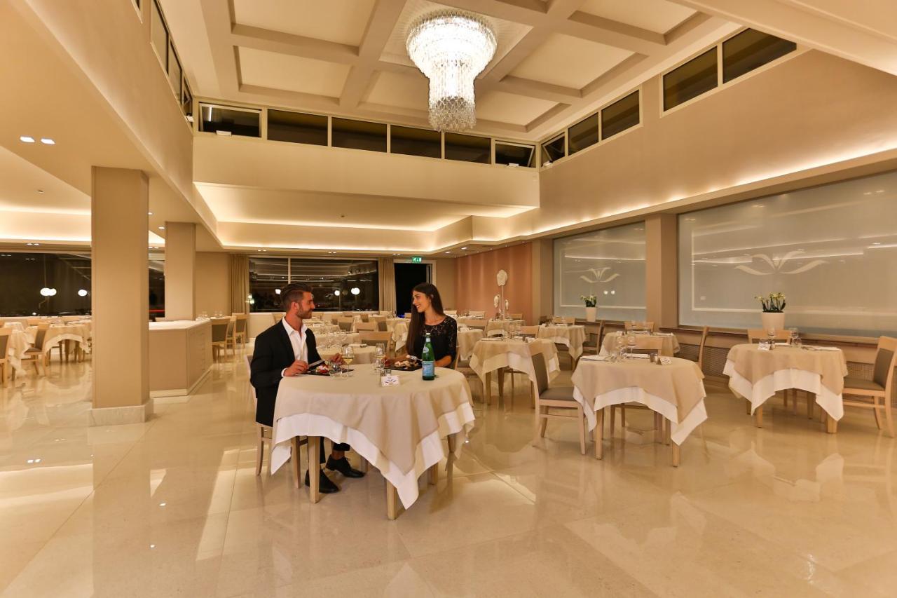 Hotel Savoia Thermae & Spa (Adults Only) أبانو تيرمي المظهر الخارجي الصورة